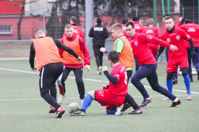 MKS Małkinia uległ Narwi (zdjęcia, wideo)