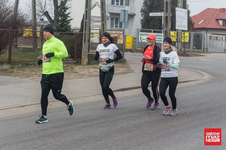 Blisko 100 osób pobiegło wilczym tropem (zdjęcia, wideo)