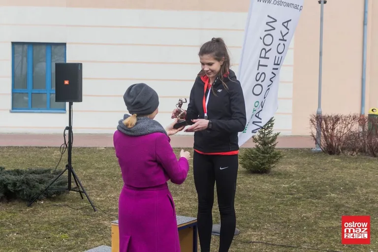 Blisko 100 osób pobiegło wilczym tropem (zdjęcia, wideo)