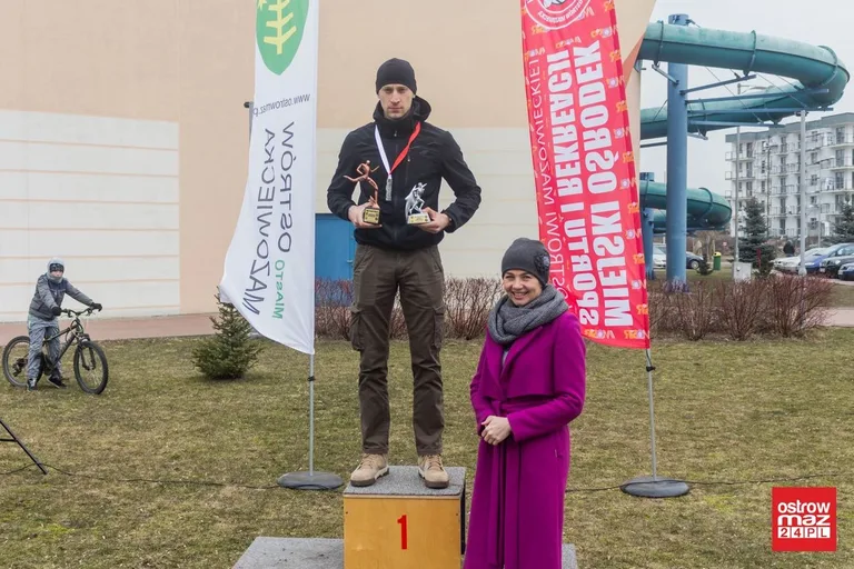 Blisko 100 osób pobiegło wilczym tropem (zdjęcia, wideo)