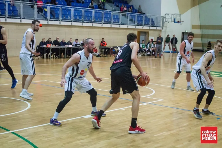 Sokół bez punktów w starciu ze Startem (zdjęcia, wideo)