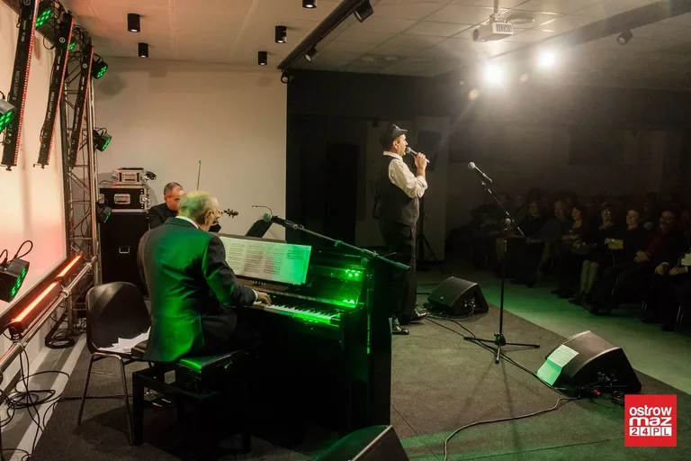 Melodie pokoleń w nowym obiekcie kulturalnym (zdjęcia, wideo)