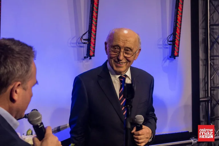 Melodie pokoleń w nowym obiekcie kulturalnym (zdjęcia, wideo)
