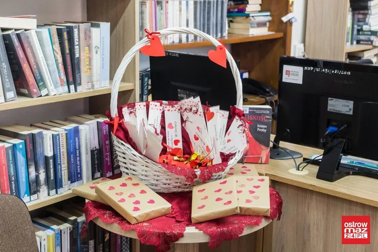 Kochają czytać. Biblioteka zaprosiła na walentynki (zdjęcia)