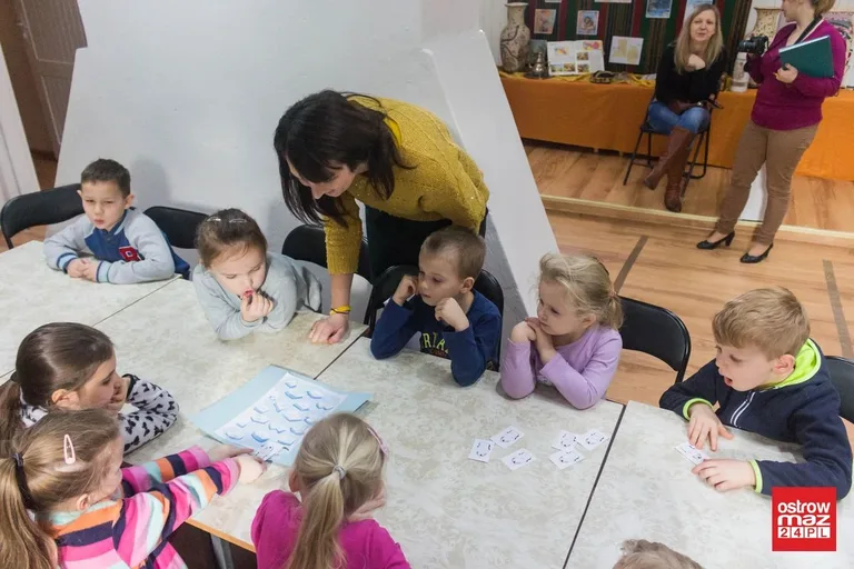 Ćwiczenia i zabawy logopedyczne w bibliotece (zdjęcia, wideo)