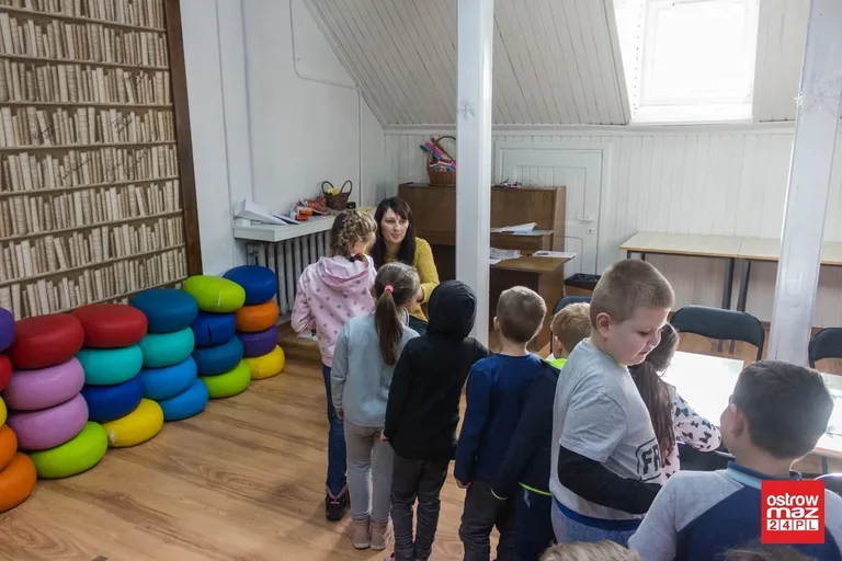 Ćwiczenia i zabawy logopedyczne w bibliotece (zdjęcia, wideo)