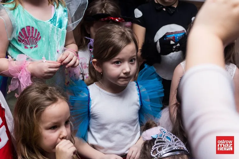 Bal karnawałowy dla dzieci w MDK (zdjęcia, wideo)