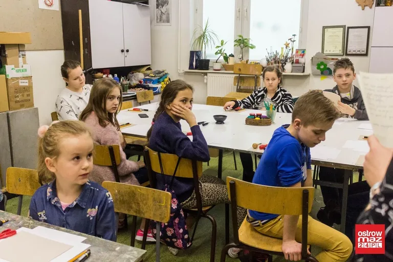 Feryjne spotkanie z grafiką warsztatową (zdjęcia)