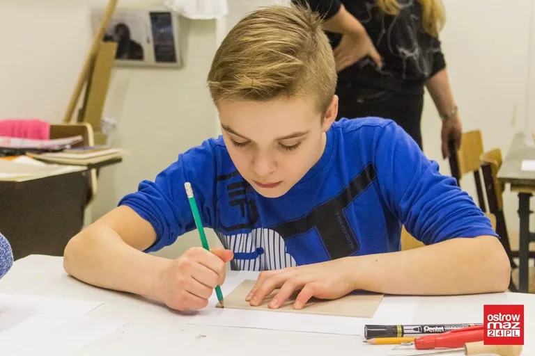 Feryjne spotkanie z grafiką warsztatową (zdjęcia)