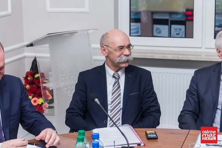Budżet w powiecie uchwalony (zdjęcia, wideo)