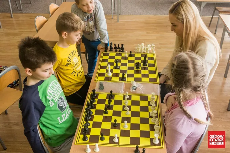 Ferie na sportowo w ostrowskich szkołach (zdjęcia)