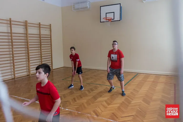 Ferie na sportowo w ostrowskich szkołach (zdjęcia)