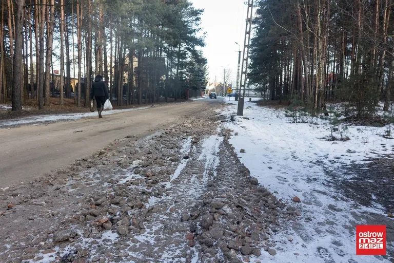 Skrzynka skarg: co z remontem ulic Wołodyjowskiego i Piaskowej? (zdjęcia)