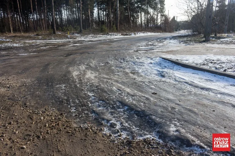 Skrzynka skarg: co z remontem ulic Wołodyjowskiego i Piaskowej? (zdjęcia)