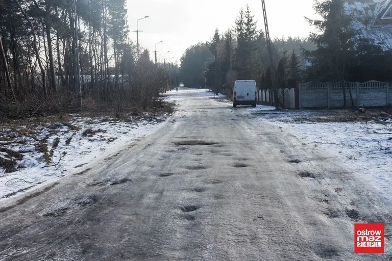 Skrzynka skarg: co z remontem ulic Wołodyjowskiego i Piaskowej? (zdjęcia)