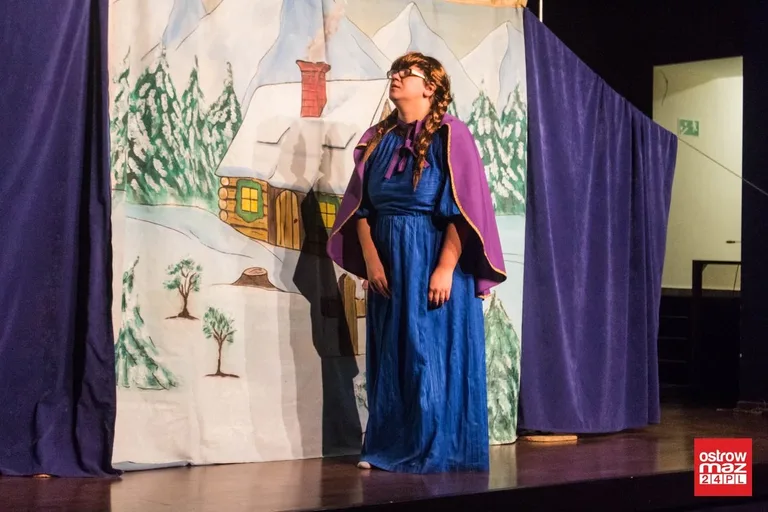 "Lodowa kraina" - teatrzyk dla dzieci (zdjęcia, wideo)