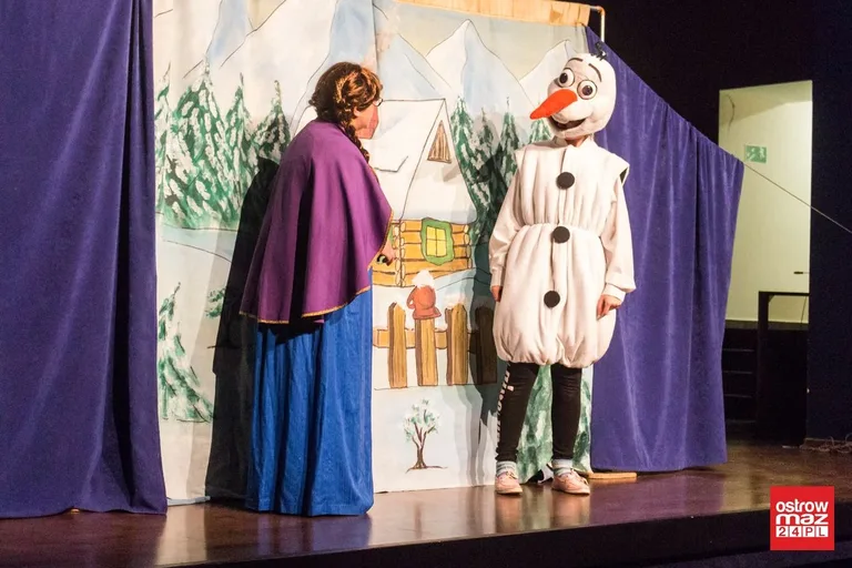 "Lodowa kraina" - teatrzyk dla dzieci (zdjęcia, wideo)