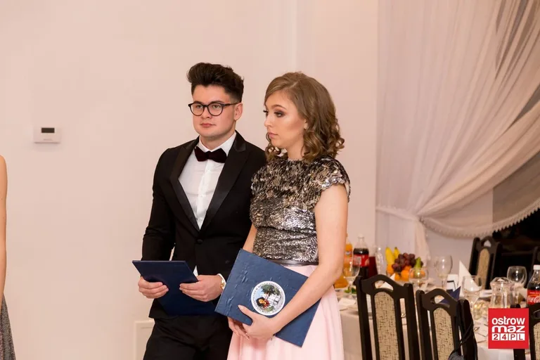 Studniówka LO im. Mikołaja Kopernika w Ostrowi Mazowieckiej (zdjęcia, wideo)