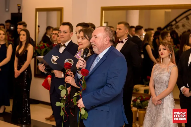 Studniówka LO im. Mikołaja Kopernika w Ostrowi Mazowieckiej (zdjęcia, wideo)