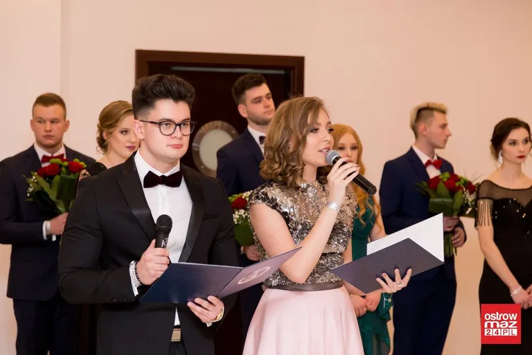 Studniówka LO im. Mikołaja Kopernika w Ostrowi Mazowieckiej (zdjęcia, wideo)