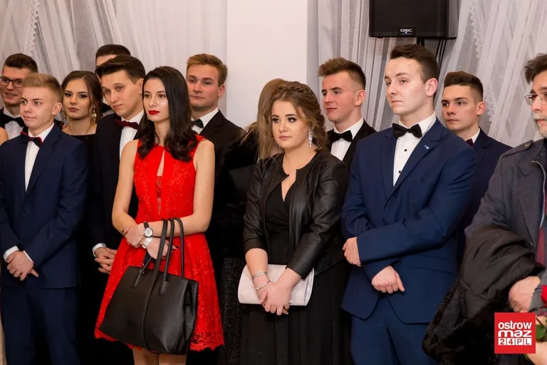 Studniówka LO im. Mikołaja Kopernika w Ostrowi Mazowieckiej (zdjęcia, wideo)