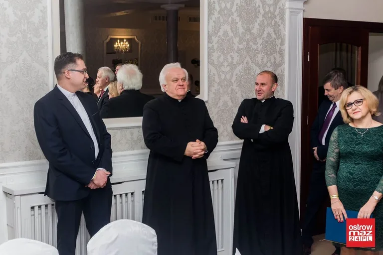 Studniówka ZS w Małkini Górnej (zdjęcia, wideo)