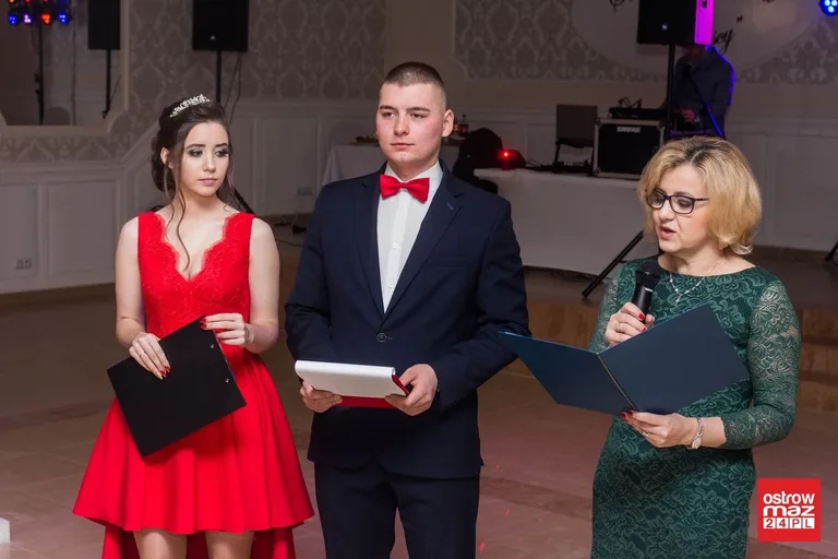 Studniówka ZS w Małkini Górnej (zdjęcia, wideo)