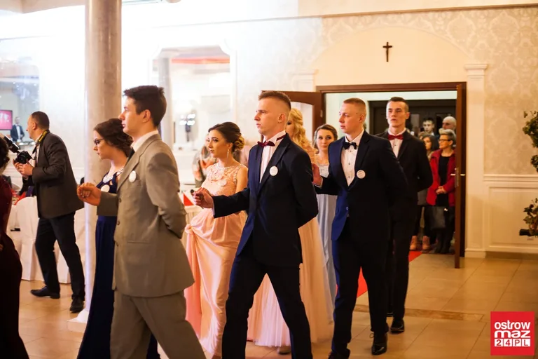 Studniówka ZS w Małkini Górnej - jak to było w zeszłym roku?