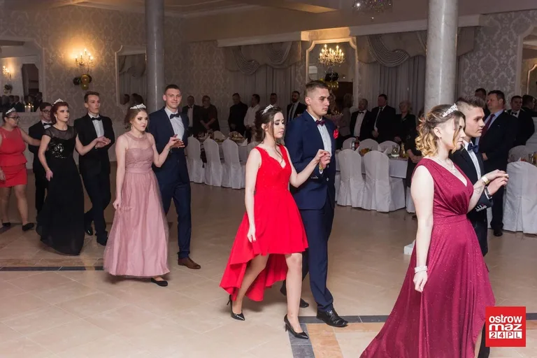 Studniówka ZS w Małkini Górnej (zdjęcia, wideo)