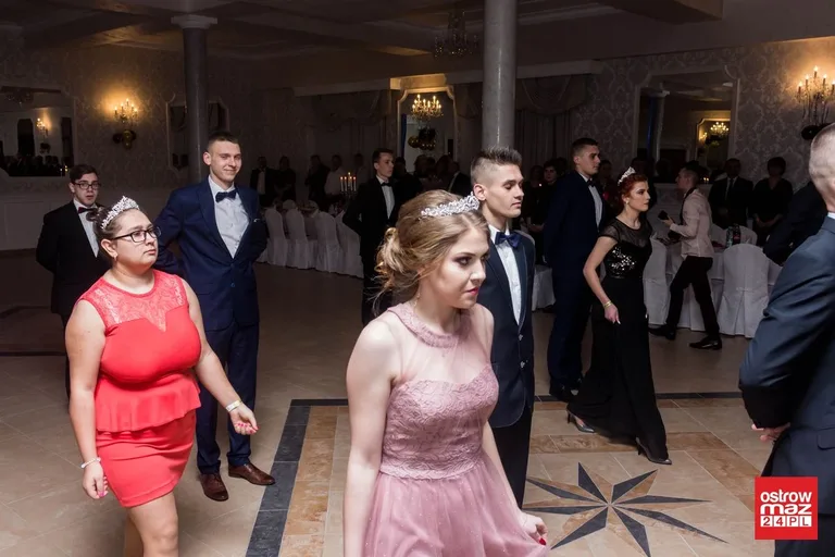 Studniówka ZS w Małkini Górnej (zdjęcia, wideo)