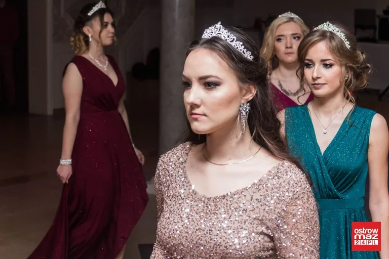 Studniówka ZS w Małkini Górnej (zdjęcia, wideo)