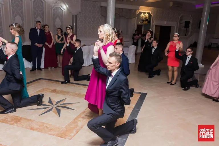 Studniówka ZS w Małkini Górnej (zdjęcia, wideo)