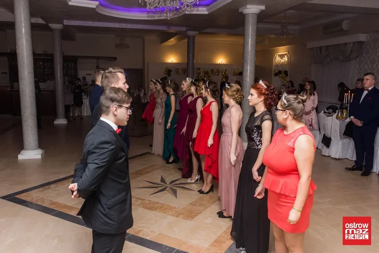 Studniówka ZS w Małkini Górnej (zdjęcia, wideo)