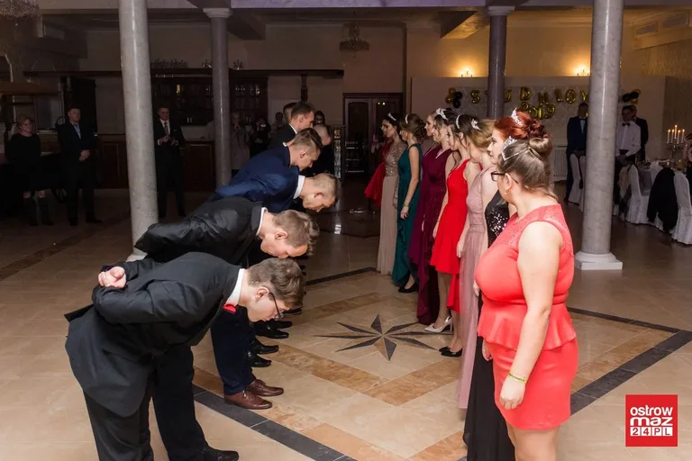 Studniówka ZS w Małkini Górnej (zdjęcia, wideo)