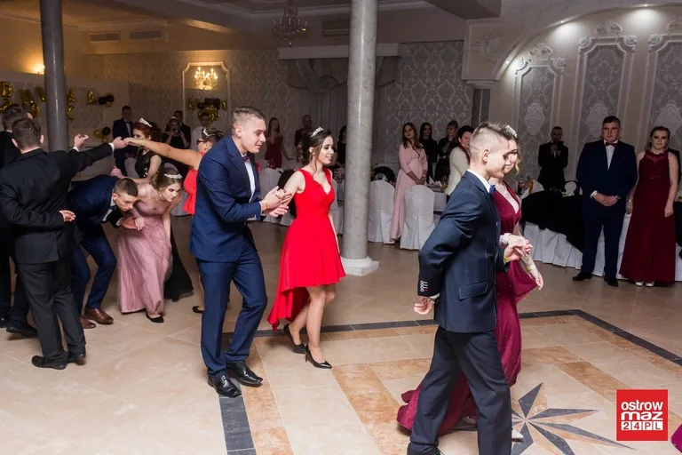 Studniówka ZS w Małkini Górnej (zdjęcia, wideo)