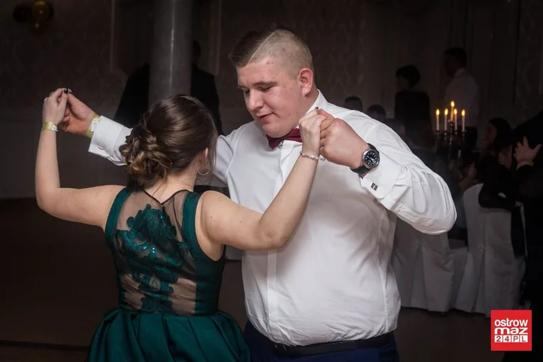 Studniówka ZS w Małkini Górnej (zdjęcia, wideo)
