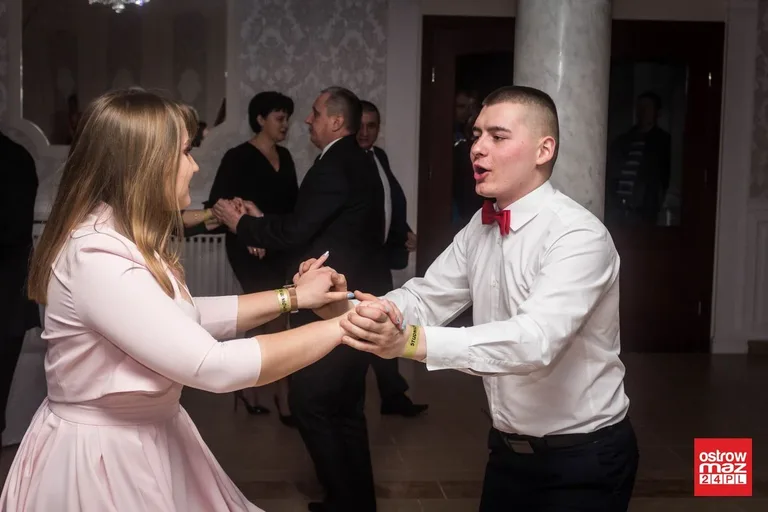 Studniówka ZS w Małkini Górnej (zdjęcia, wideo)