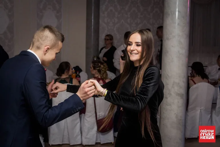 Studniówka ZS w Małkini Górnej (zdjęcia, wideo)