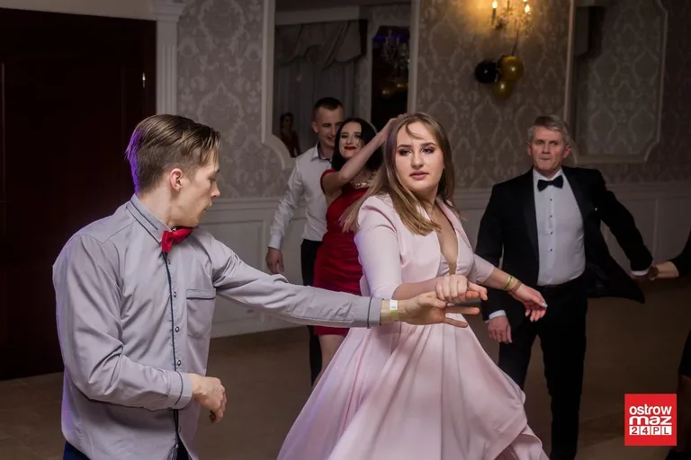 Studniówka ZS w Małkini Górnej (zdjęcia, wideo)
