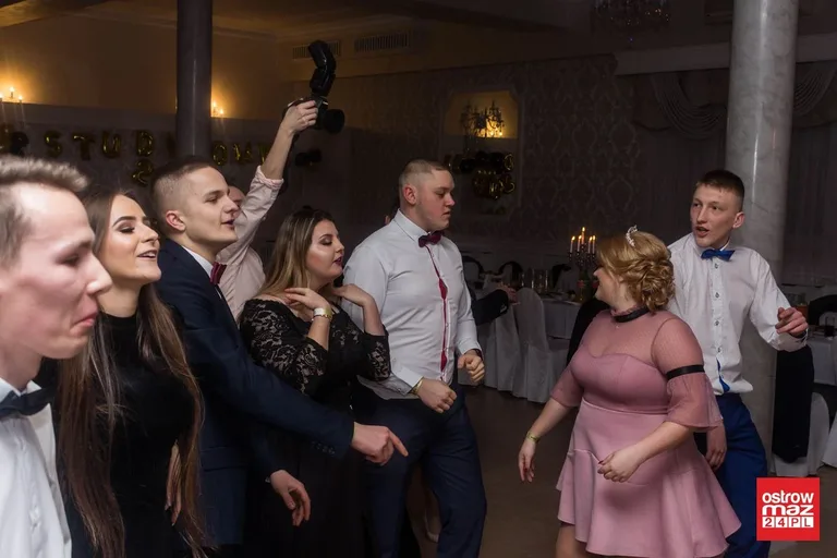 Studniówka ZS w Małkini Górnej (zdjęcia, wideo)