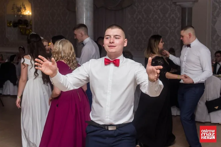 Studniówka ZS w Małkini Górnej (zdjęcia, wideo)