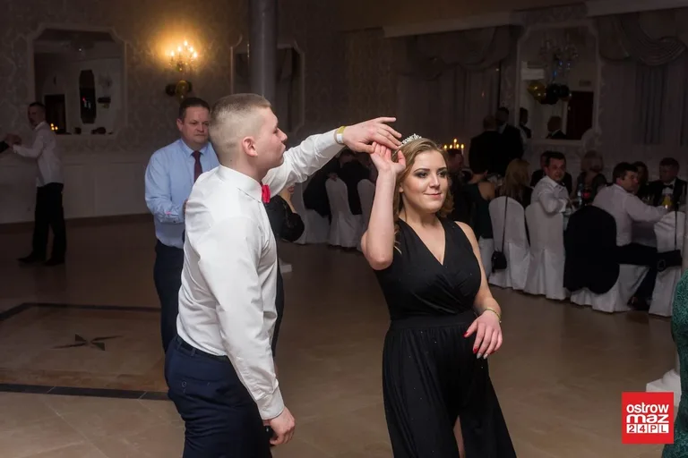 Studniówka ZS w Małkini Górnej (zdjęcia, wideo)