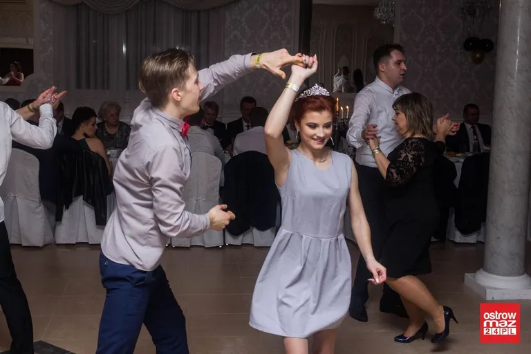 Studniówka ZS w Małkini Górnej (zdjęcia, wideo)