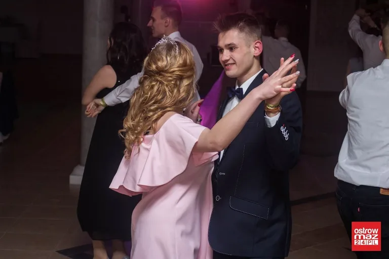Studniówka ZS w Małkini Górnej (zdjęcia, wideo)