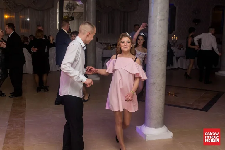 Studniówka ZS w Małkini Górnej (zdjęcia, wideo)