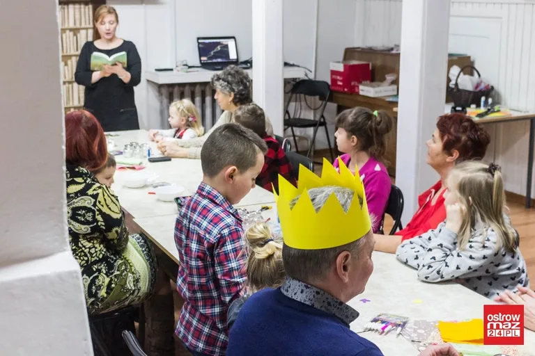 Biblioteka uczciła Dzień Babci i Dziadka (zdjęcia, wideo)