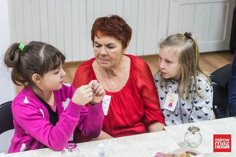 Biblioteka uczciła Dzień Babci i Dziadka (zdjęcia, wideo)