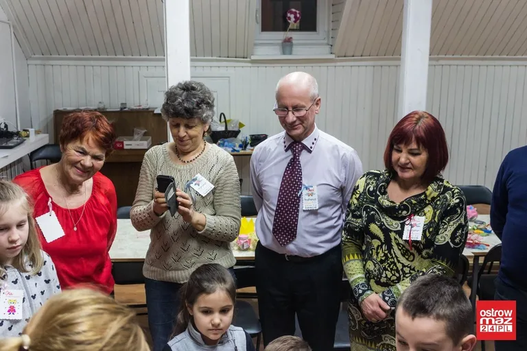 Biblioteka uczciła Dzień Babci i Dziadka (zdjęcia, wideo)