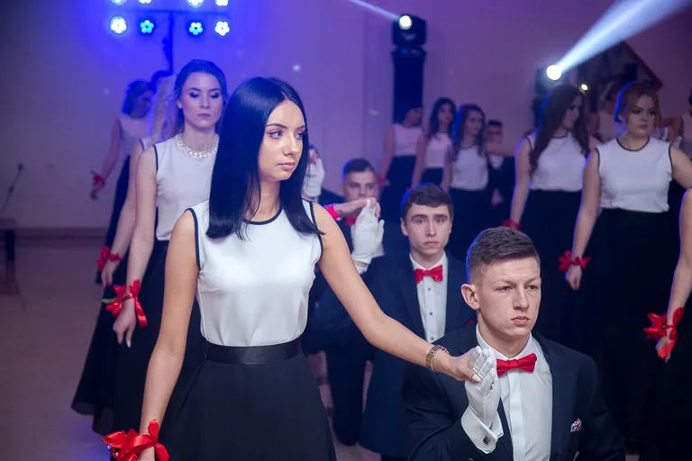 Kolejna porcja zdjęć i wideo z balu studniówkowego Rubinka