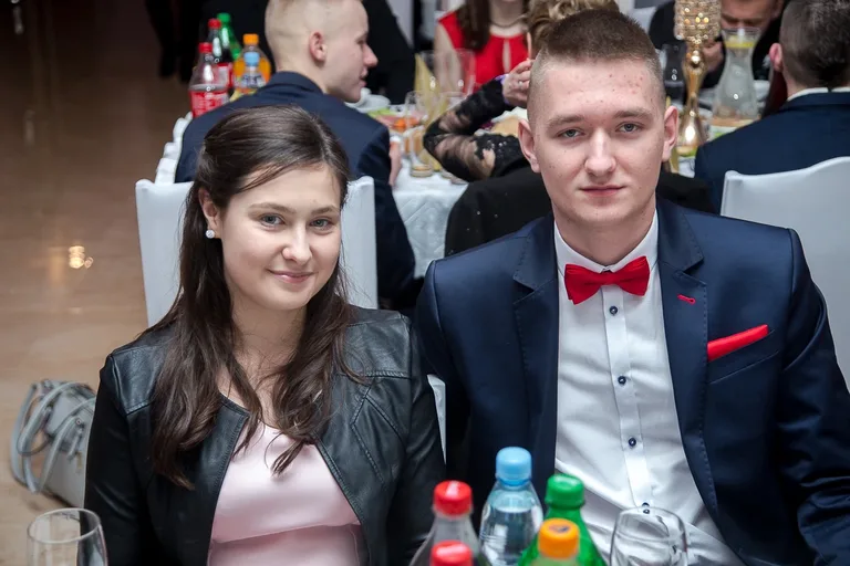 Kolejna porcja zdjęć i wideo z balu studniówkowego Rubinka